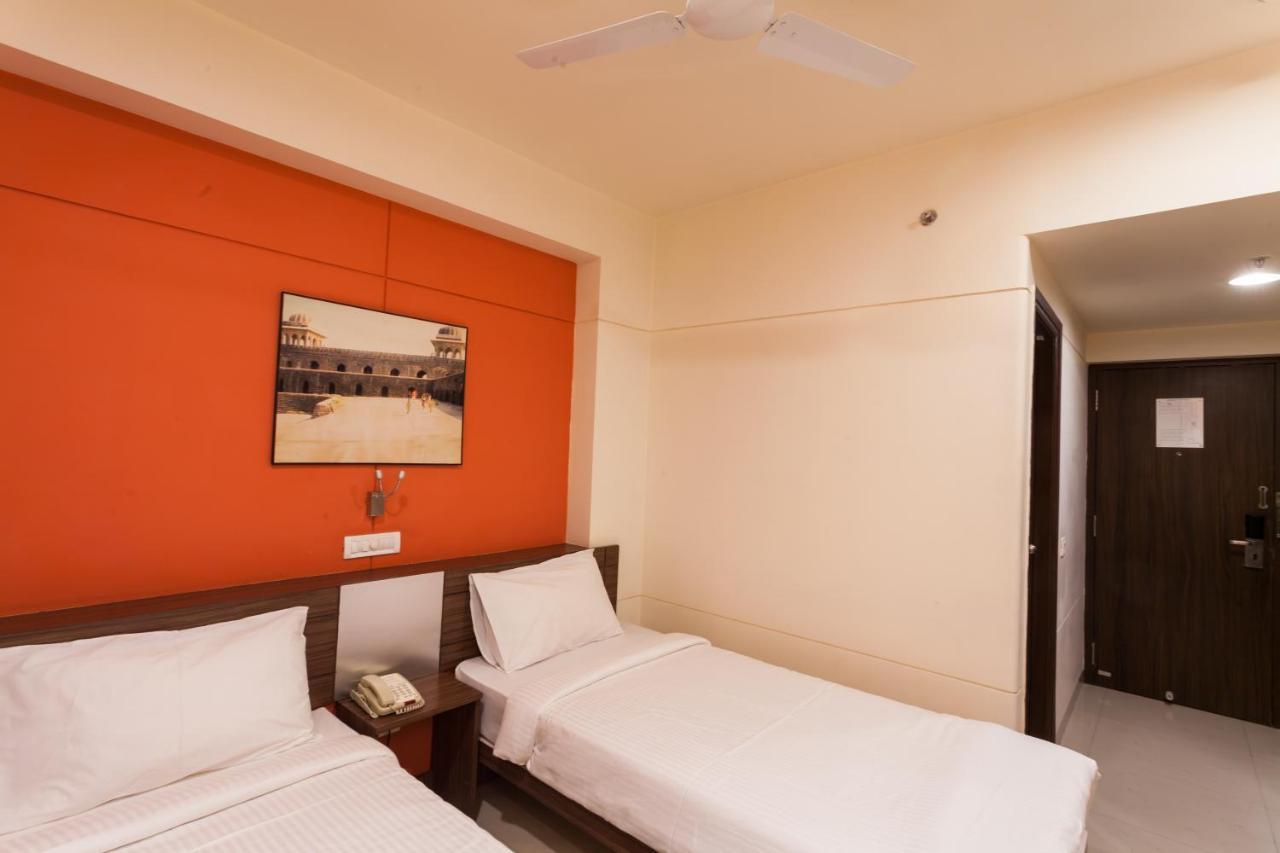 Tirupur Hotel Exterior photo